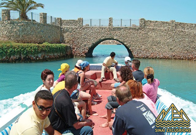 El-Gouna-Royal-VIP-Snorkeling-Day-Trip-from-hurghada