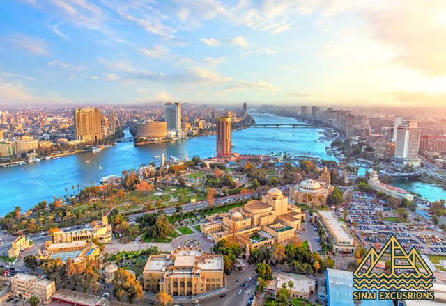Private day trip to Cairo & pyramids from Hurghada
